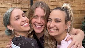 Claudia Bouvette, Éléonore Lagacé et Catherine «Peach» vivent l'aventure  d'une vie dans le désert