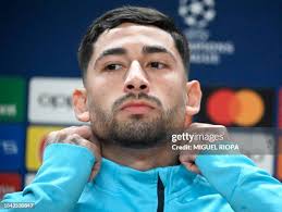 26 Photos & High Res Pictures