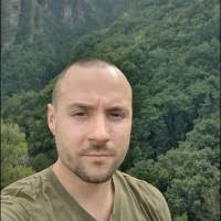 6 "Robin Tapper" profiles