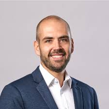 Yesterday, after 9 years as the Brand Manager for Fantastic Snacks, Suimin  Noodles and recently Balfours Bakery, I stepped away from San Remo.