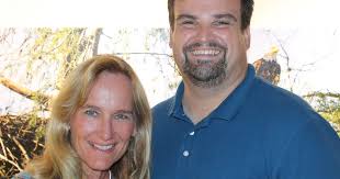 Tammany Scene: Reception honors artist of the year John Paul Duet