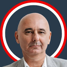 Obsahový marketing je zadarmo.“ 😮 Šialenosť🤦‍♂️ Avšak sú ľudia, ktorí  tomu veria. Práve preto som sa na tento mýtus pozrel bližšie. Poďme skúsiť  nájsť situáciu, keď zadarmo JE. Najmeš si…