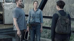 The walking dead est une série d'origine américain réalisée par frank darabont, robert kirkman. La Saison 5 De Fear The Walking Dead A Enfin Une Date Premiere Fr