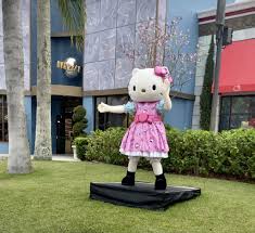 Check spelling or type a new query. Insider Tips Character Experiences Galore At Universal Orlando The Kingdom Insider