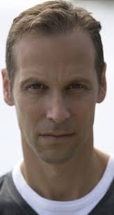 Author Gregg Hurwitz biography and book list