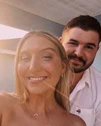 Alyssa Price's Instagram, Twitter & Facebook