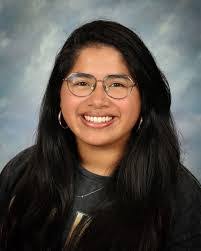 Antoinette Ross's Instagram, Twitter & Facebook