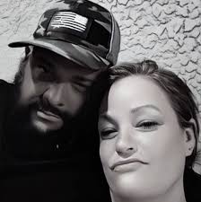 Why does it smell like shit all throughout Lehigh from 82?