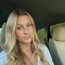 Lindsey Rensing and Jonathan Knott's Wedding Website