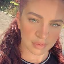 amanda colon-kitkas (@Kitka_styles)