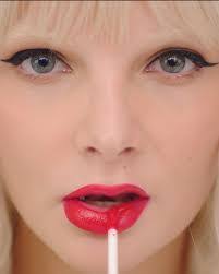 Jasmine Bagley's Instagram, Twitter & Facebook