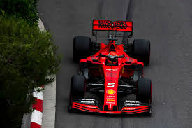 Ich hoffe, dass wir den fans auch morgen im rennen eine gute show. Formel 1 Sebastian Vettel Kontert Rucktritts Geruchten Autobild De