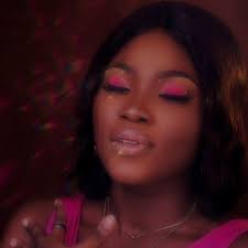 I Z I E✨🌹 (@missizie)