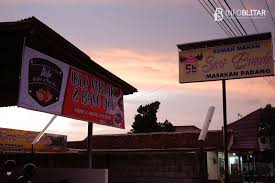 Tulungagung terkenal sebagai satu dari beberapa daerah penghasil marmer terbesar di indonesia, dan terletak terletak 154 km barat daya kota surabaya, ibu kota provinsi jawa timur. Ikilo Seblak Basi Aci Buka Cabang Di Kanigoro Info Blitar