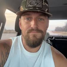 What brand of brush cutter works well