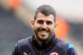 Ο νέλσον μιγκέλ κάστρο ολιβέιρα (πορτογαλικά:nélson miguel castro oliveira) (8 αυγούστου 1991) είναι πορτογάλος επαγγελματίας ποδοσφαιριστής, ο οποίος αγωνίζεται ως επιθετικός για τον παοκ. Aek Athens To Make Swoop To Save Nelson Oliveira From Norwich City Bomb Squad Nottinghamshire Live