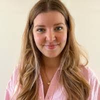 Emilie Dunn's Instagram, Twitter & Facebook