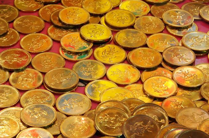 When the cryptocurrency bubble pops, these tokens are built to survive |  MIT Technology Review