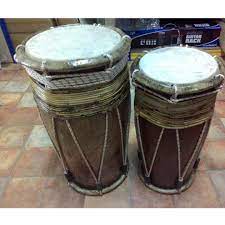 Canang canang anak dan ibu diperbuat daripada tembaga. Gendang Silat Ibu Dan Anak Music Media Music Instruments On Carousell