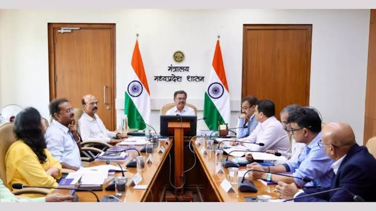 शिक्षण संस्थाओं में गठित होंगी एंटी ड्रग समितियां, मुख्य सचिव बर्णवाल ने NCORD बैठक में दिए निर्देश - India TV Hindi
