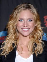 The ones that brought her into the limelight were the garden sari and the pepsi ad. 20 Celebrity Actors Actresses With Curly Hair December 2020