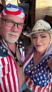 lolli (@micheleslayton)