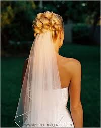Hochzeit Frisuren Eine Braut Brauthaar 2094620 Wedding Hair Up Wedding Hairstyles Wedding Hairstyles For Medium Hair