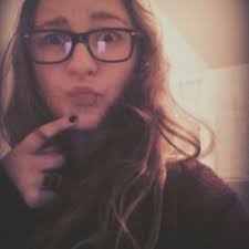 Emma Etienne (@good_night_A)