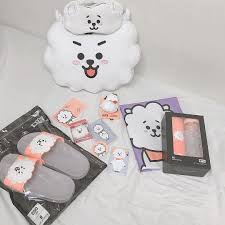 ㅤㅤㅤㅤㅤㅤㅤ 韓国に来てから買ったrjグッズ 昨日夜中に create bt21を もう一回観直したから余計に rj愛が増した 笑 ㅤㅤㅤㅤㅤㅤㅤ 김석진 kimseokjin キムソクジン 방탄소년단 bts army 아미 rj bt21