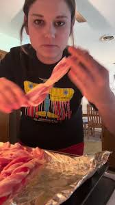 Pro Tip for the bacon lovers 🥓 #bacon #oven #protip #twistedbacon #twisted  #cook