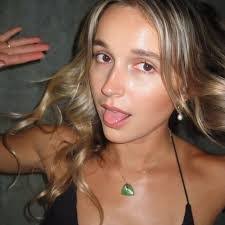 Nikki Pace's Instagram, Twitter & Facebook