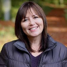 Lisa Spillane's Instagram, Twitter & Facebook