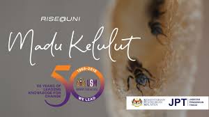 Lebah kelulut atau kelulut sahaja (juga digelar meliponini) ialah lebah tidak bersengat yang menghasilkan madu sama seperti lebah madu. Lebah Kelulut In English Homotrigona Aliceae Meliponine Stingless Bee Kelulut Stingless Bees Bee Native Bees Kelulut Ini Merupakan Keluarga Lebah Juga Namun Ia Lebih Kecil Dan Dan Tidak Bersengat Sanu Ray