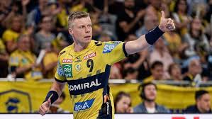 Auf gudelj folgte dagur sigurdsson eine unheimliche serie von sieben meistertiteln (2004 bis 2010) für die festspielstädter. Mein Alter Gibt Mir Keine Sonderrechte Sigurdsson Hinterlasst Tiefe Spuren Kicker