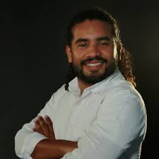 Conociendo al elenco. 🎭 ABRAHAM ROJAS LAMELA inició en el teatro en el  2015, y desde entonces ha participado en obras de teatro como actor y  productor. Además ha participado en varias