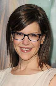Hairstyles For Women Over 40 With Glasses Medium Length Hair Styles Medium Hair Styles Older Women Hairstyles