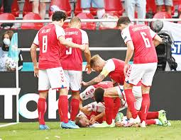 Denmark midfielder christian eriksen was taken to a hospital saturday after collapsing on the field during a match at the european championship, leading to the game being suspended for more than. Eriksen Denmark Performs Cardiopulmonary Resuscitation On Pitch After A Fall Worldakkam