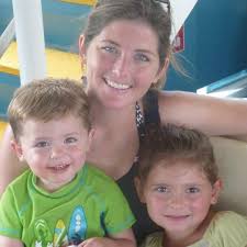 Can finger painting be sent in manila envelope?