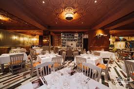 Glen rose ballroom, (maxim 130 de persoane, minim 60) impresionează prin designul și elementele decorative unice, în tonuri calde de auriu. Little Texas Din Iasi Yozi Ro