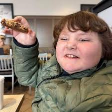 Went to nightmare warehouse tonight with my husband and brothers to anyone  who worked it you did a good job you scared all of us and the props and all  of it