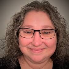 Kristy Potts's Instagram, Twitter & Facebook