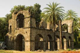 BASSEIN FORT (VASAI FORT) : Once a base ...