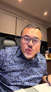 Richard Wee (@ricwee)