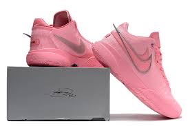Tênis Nike LeBron 20 Rosa
