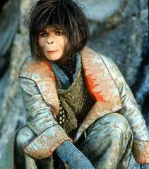 Suite à la réception d'étranges signaux. La Saga De La Planete Des Singes De 2001 A L Affrontement De Nos Jours Croc Cine