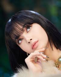 I love her visuals a lot. Pin By Doris Ajquiy On Lalisa Blackpink Lisa Lisa Blackpink Wallpaper Black Pink Kpop