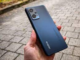 Realme GT Neo 2 review: Much on ...