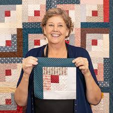 How to sew a puff quilt {free tutorial} sew up an easy and cute quilt that looks like of lots of little pillows. Simple Log Cabin Quilt Missouri Star Blog