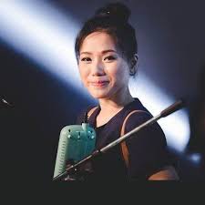 Một trong những tác phẩm nổi bật nhất của đại. Láº·ng Yen Thuy Chi Thuy Chi Top Songs Thuy Chi Playlist Nhaccuatui