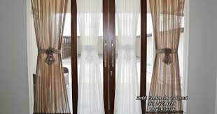 Gorden minimalis dengan vitrage transparan bisa digunakan untuk gorden ruang tamu, gorden kamar tidur, gorden ruang keluarga ataupun gorden untuk remaja. 24 Konsep Populer Model Terbaru Gorden Jendela Kecil